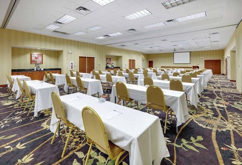 فندق Hampton Inn & Suites Southern Pines Pinehurst