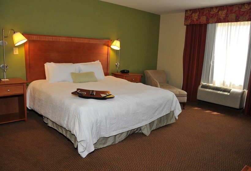 فندق Hampton Inn Clinton