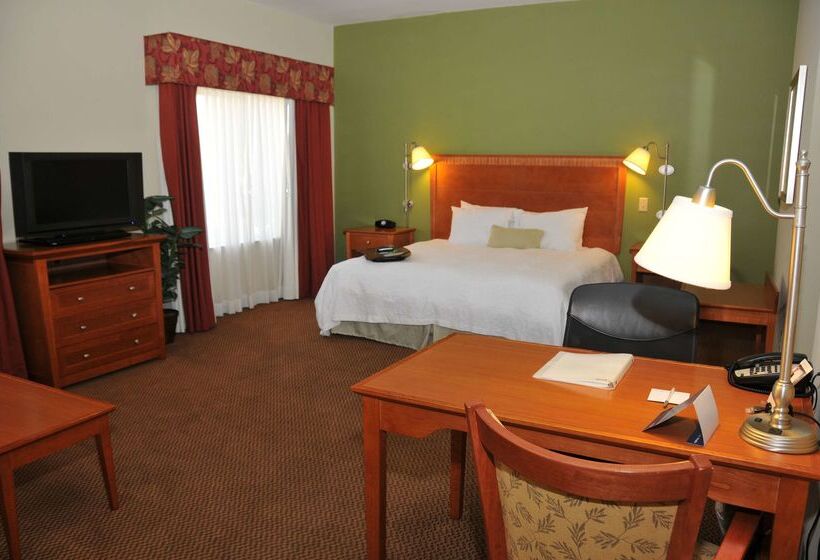 فندق Hampton Inn Clinton