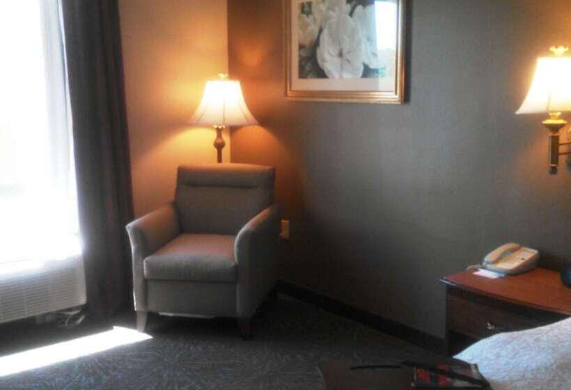 فندق Hampton Inn Greenwood