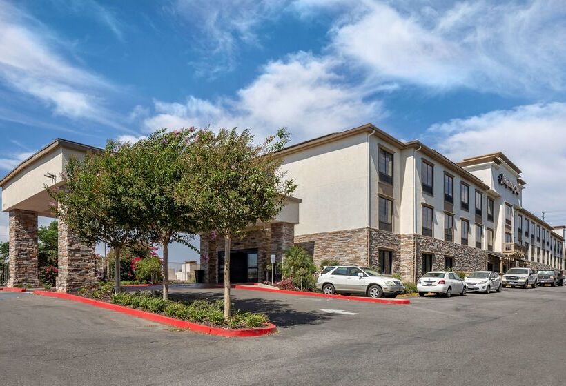 בית מלון כפרי Hampton Inn Norcocoronaeastvale