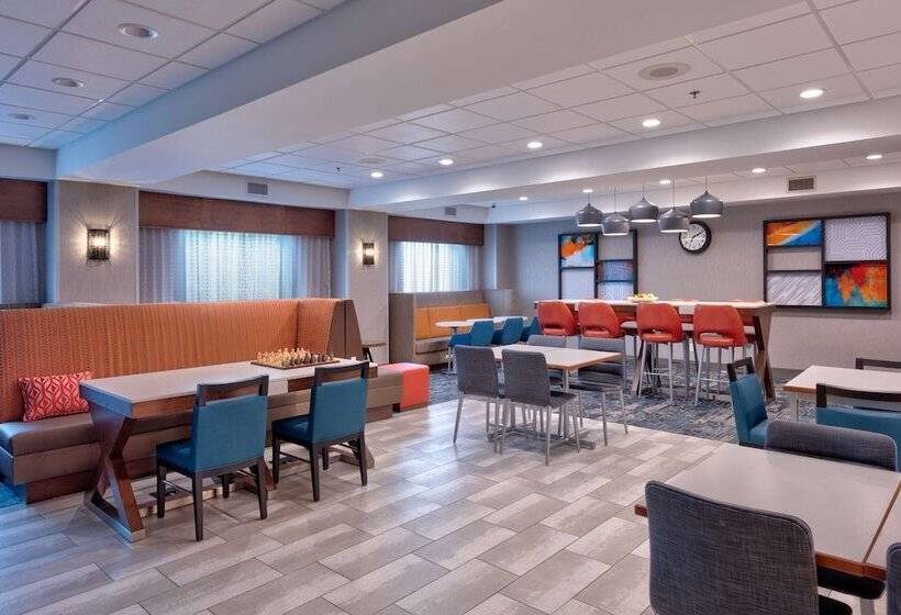 فندق Hampton Inn Norfolk