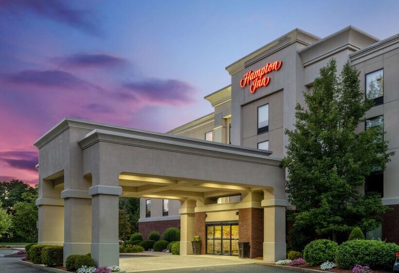 فندق Hampton Inn Raynhamtaunton