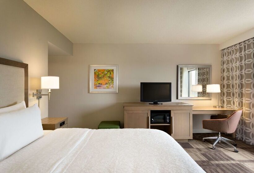 فندق Hampton Inn & Suites Largo