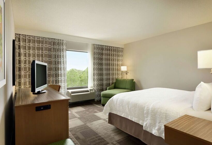 فندق Hampton Inn & Suites Largo