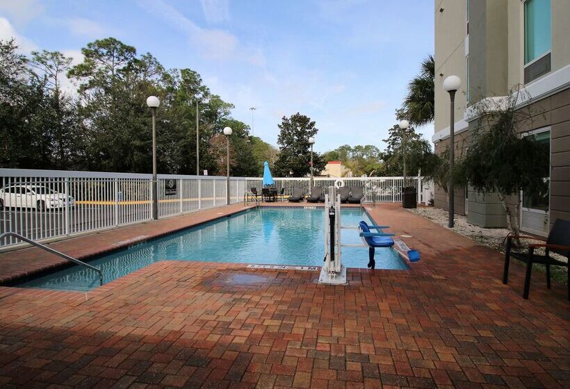 فندق Hampton Inn & Suites Palm Coast