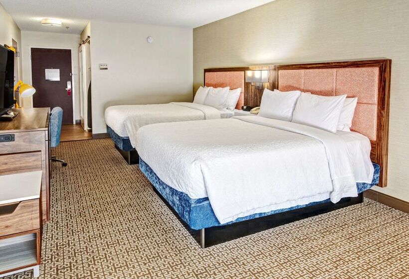 فندق Hampton Inn Van Buren
