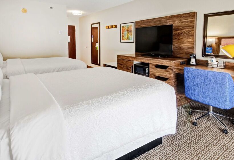 فندق Hampton Inn Van Buren