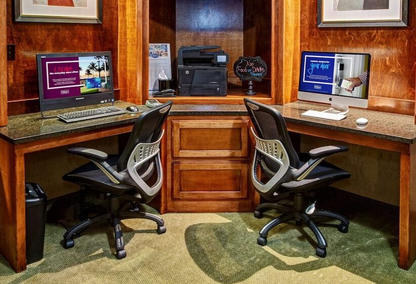 فندق Hampton Inn Van Buren