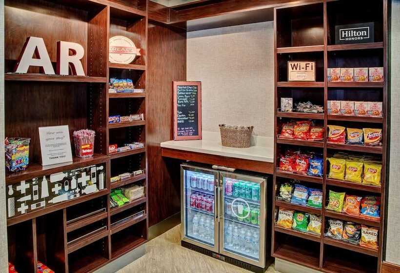 فندق Hampton Inn Van Buren