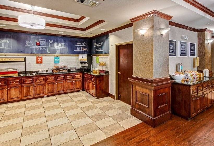 فندق Hampton Inn Van Buren