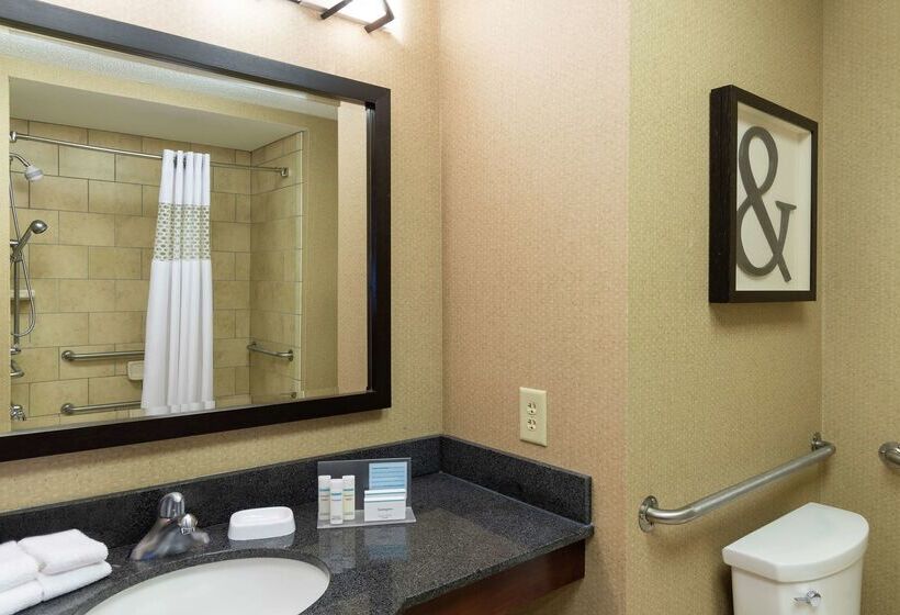 فندق Hampton Inn Warsaw