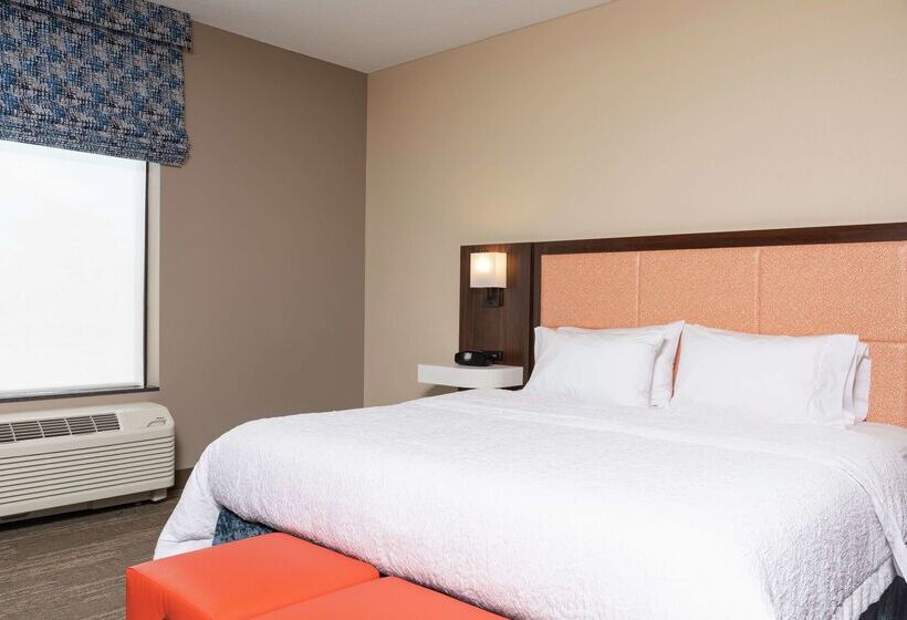 فندق Hampton Inn Warsaw