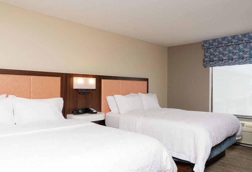 فندق Hampton Inn Warsaw