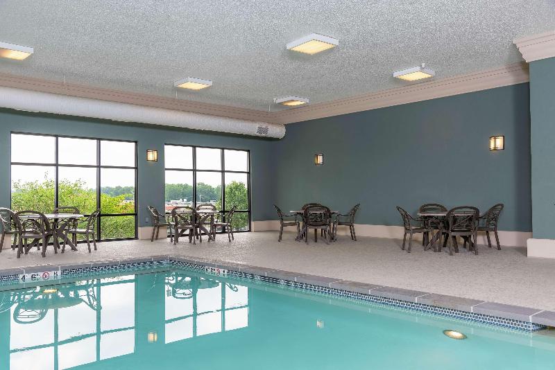 فندق Hampton Inn Warsaw