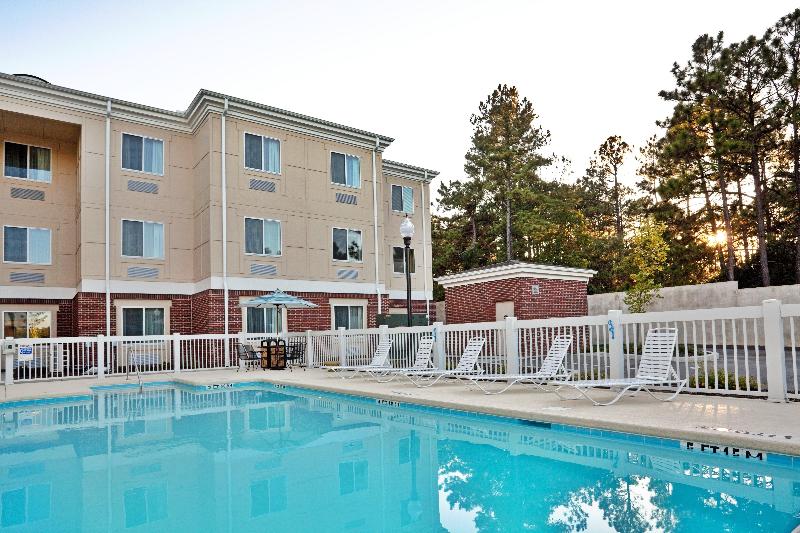فندق Holiday Inn Express & Suites Southern Pines Pinehurst Area, An Ihg