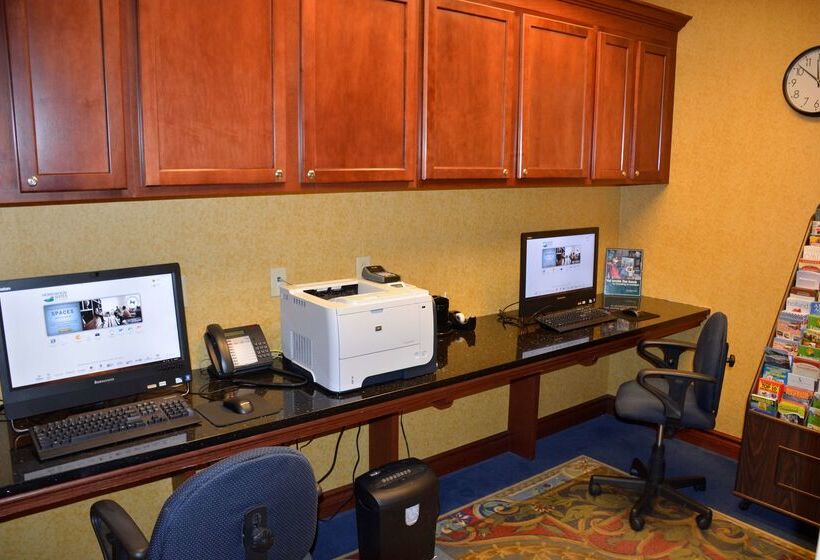 בית מלון כפרי Homewood Suites By Hilton Brighton