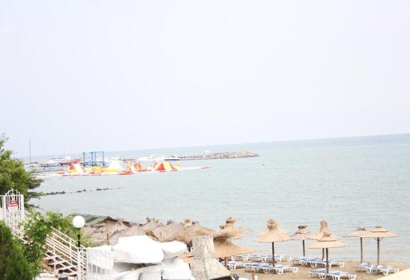 בית מלון כפרי Iris Beach