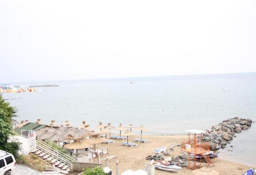 בית מלון כפרי Iris Beach