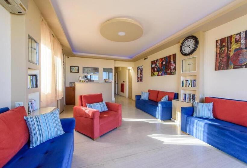 Отель Kleanthi Apartments