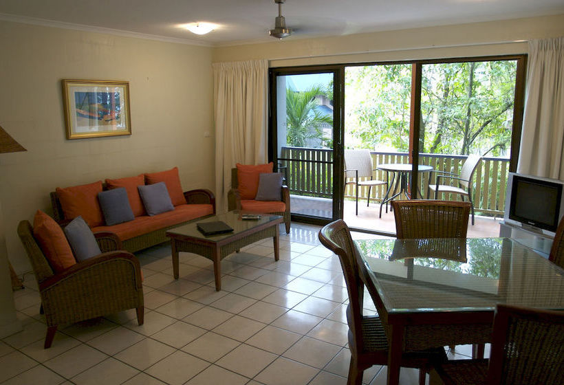 Hotel Seascape Holidays   Tropical Reef Apartments