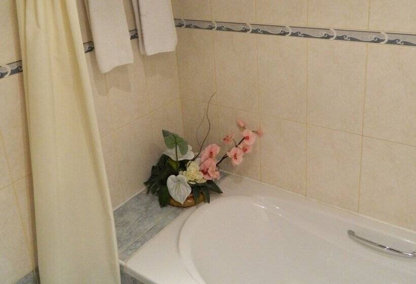 בית מלון כפרי M. Moniatis