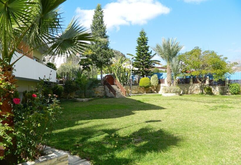 בית מלון כפרי M. Moniatis