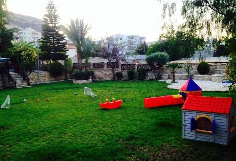 בית מלון כפרי M. Moniatis