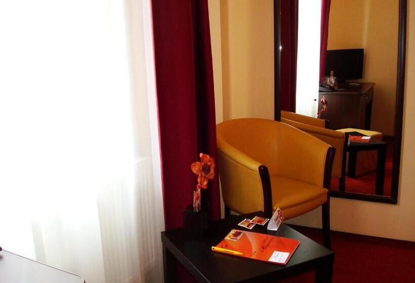 Отель Magnus Galati