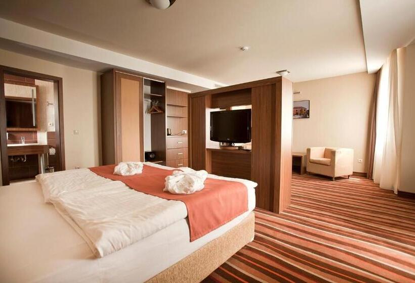 酒店 Makar Sport & Wellness