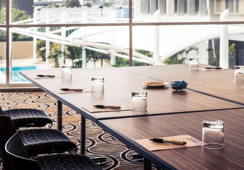 هتل Mercure Sydney Liverpool