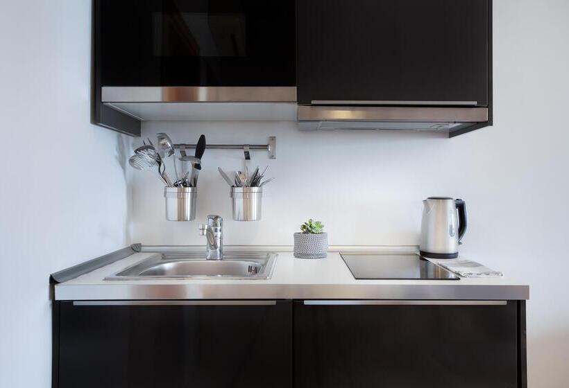 Plaza Regency Hotels