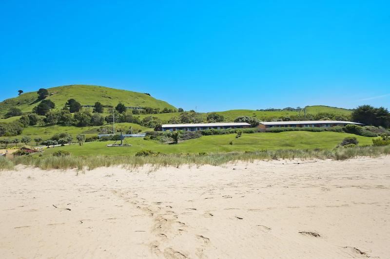 Отель Seafarers Getaway