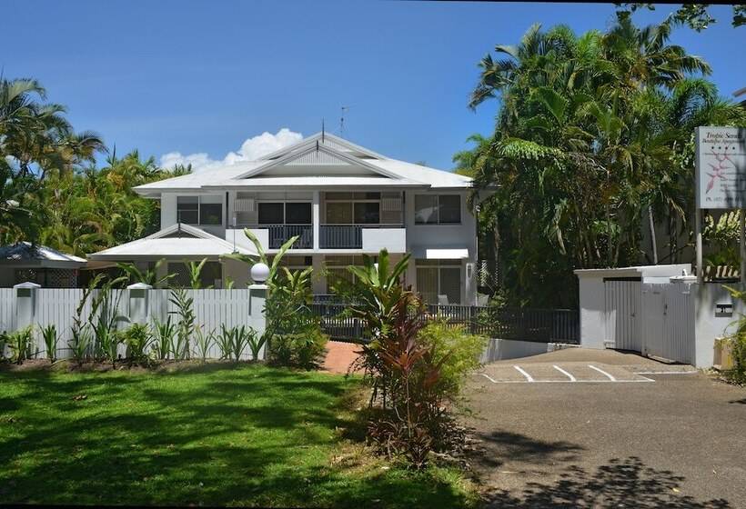 Отель Seascape Holidays   Tropic Sands