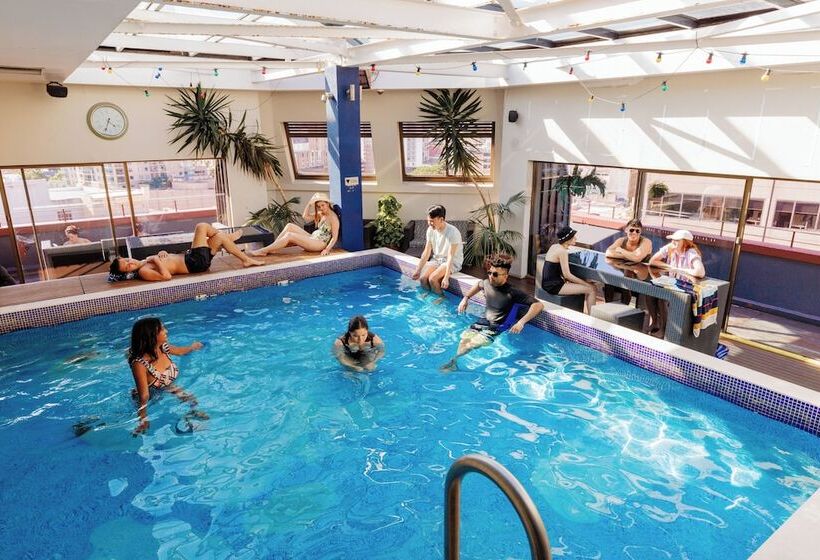 هتل Yha Sydney Central