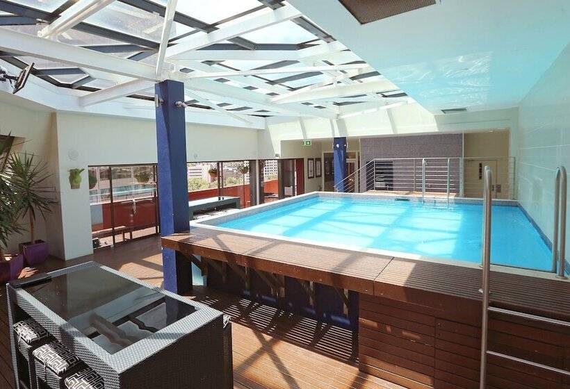 هتل Yha Sydney Central