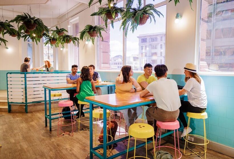 هتل Yha Sydney Central