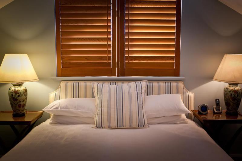 هتل The Beach House At Bayside