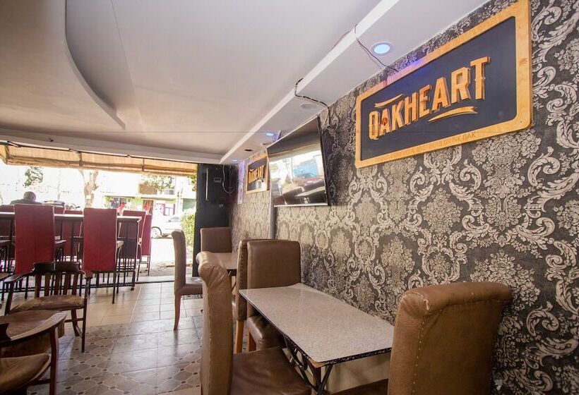 Szálloda The Stand Leisure