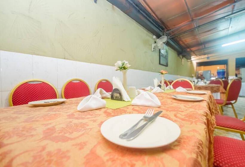 Szálloda The Stand Leisure