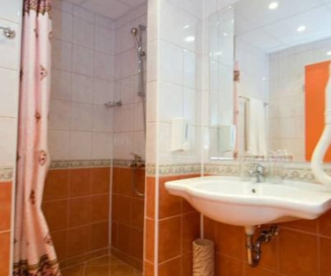 בית מלון כפרי Trakia Plaza