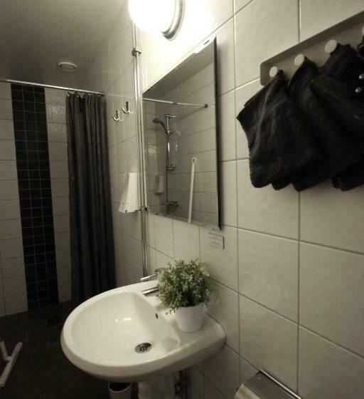 فندق Vandrarhem Uppsala Centralstation