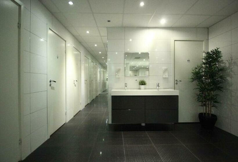 فندق Vandrarhem Uppsala Centralstation