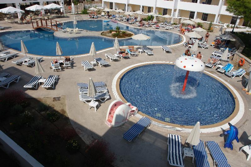 Pefkos View Apartments