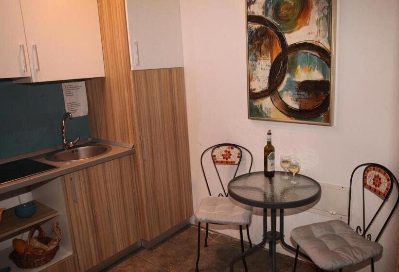 Retro Hostel