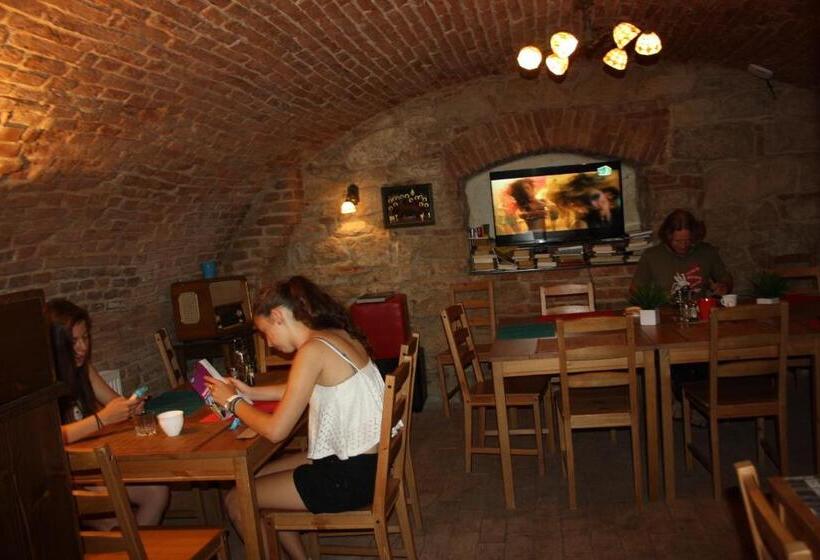 Retro Hostel