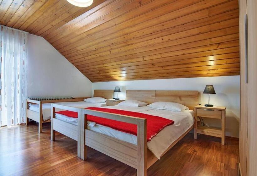 Rooms Pevc & Hostel Ljubno Ob Savinji