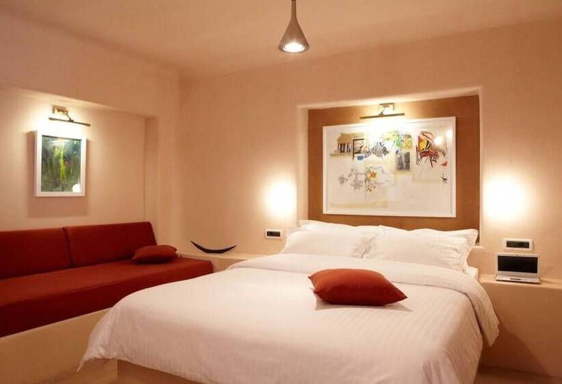 Voreina Gallery Suites