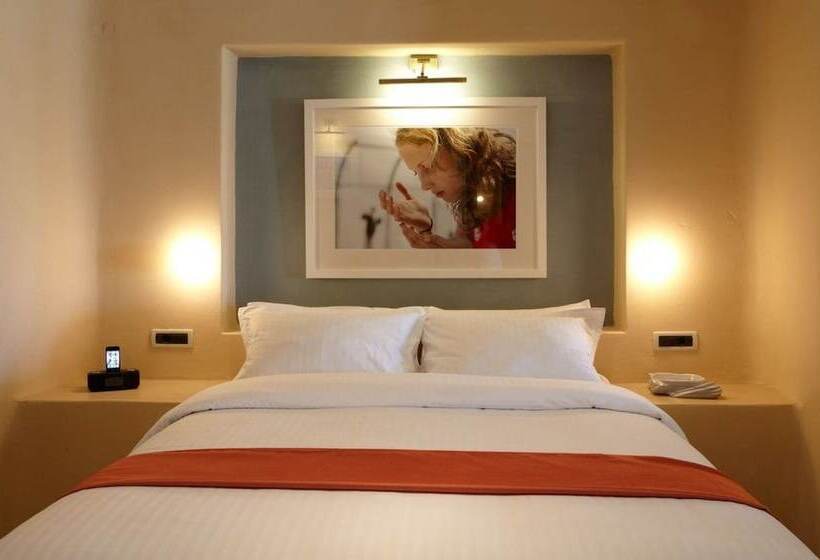 Voreina Gallery Suites