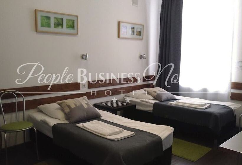 هاستل People Business Novinsky